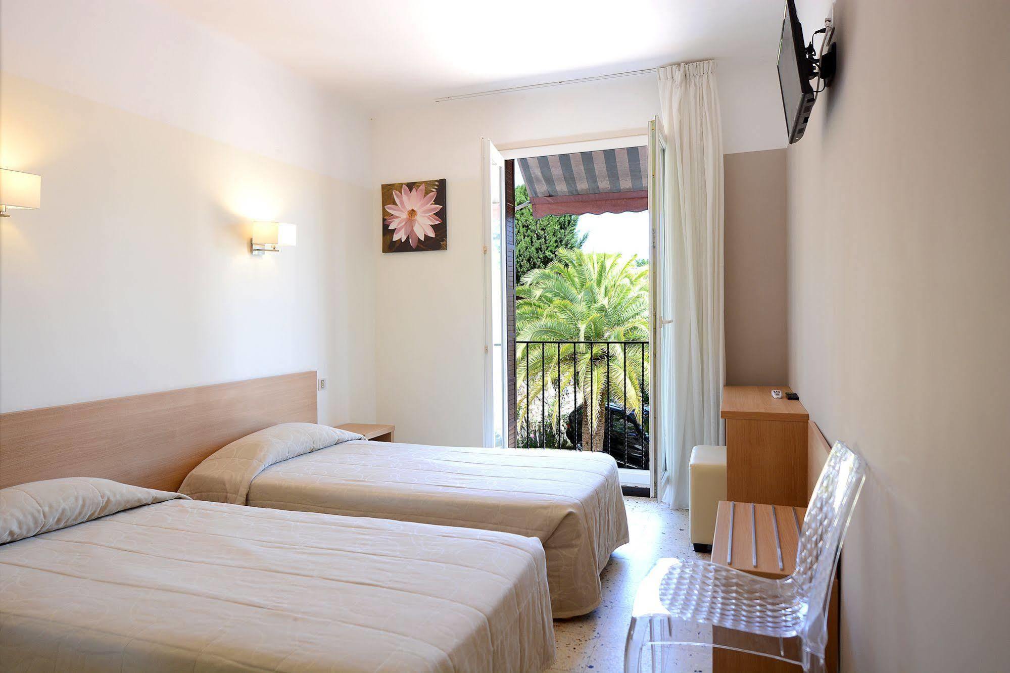 Hotel De Porticcio ภายนอก รูปภาพ